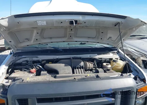 2010 Ford E-350 Super Duty Commercial/Recreational из США, поврежденный, VIN 1FTSS3EL5ADA23291